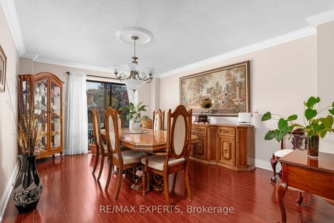 Photo 13 at 53 Mathewson Street, Maple, Vaughan