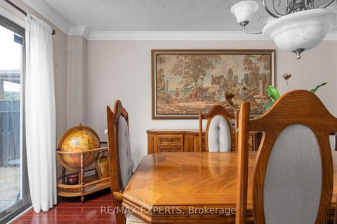 Photo 14 at 53 Mathewson Street, Maple, Vaughan