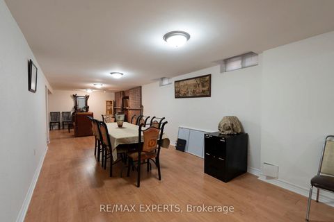 Photo 28 at 53 Mathewson Street, Maple, Vaughan