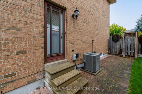 Photo 44 at 53 Mathewson Street, Maple, Vaughan