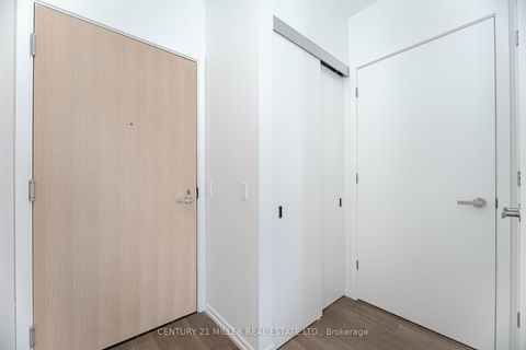 Photo 7 at 1120 - 8 Hillsdale Avenue, Mount Pleasant West, Toronto