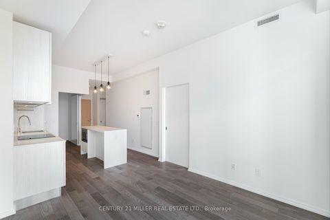 Photo 20 at 1120 - 8 Hillsdale Avenue, Mount Pleasant West, Toronto