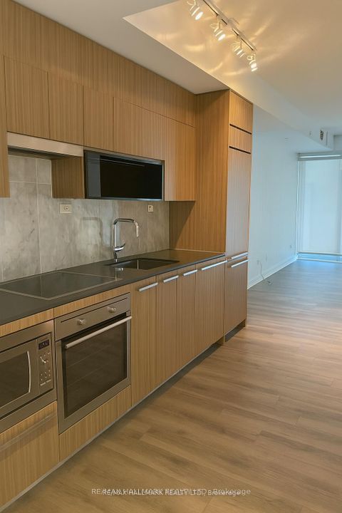 Photo 17 at 506 - 90 Queens Wharf Road, Waterfront Communities C1, Toronto