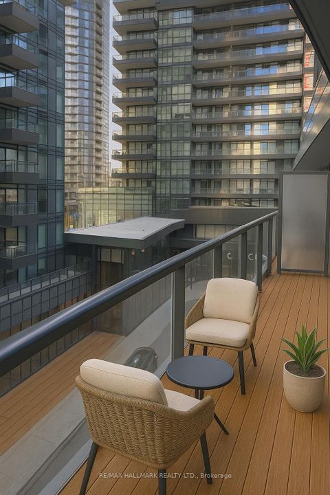 Photo 31 at 506 - 90 Queens Wharf Road, Waterfront Communities C1, Toronto