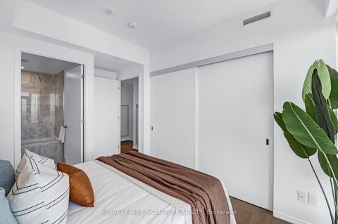 Photo 17 at 2814 - 5 Soudan Avenue, Mount Pleasant West, Toronto