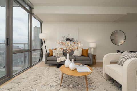 Photo 4 at 4706 - 832 Bay Street, Bay Street Corridor, Toronto