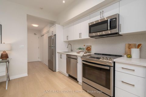 Photo 9 at 4706 - 832 Bay Street, Bay Street Corridor, Toronto