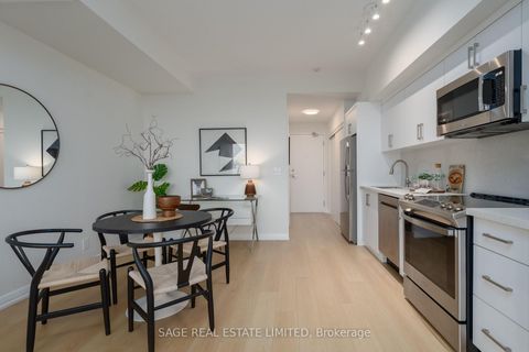 Photo 11 at 4706 - 832 Bay Street, Bay Street Corridor, Toronto