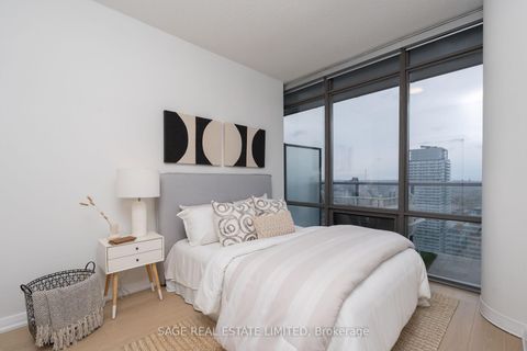 Photo 12 at 4706 - 832 Bay Street, Bay Street Corridor, Toronto