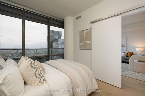 Photo 14 at 4706 - 832 Bay Street, Bay Street Corridor, Toronto