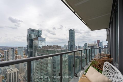 Photo 17 at 4706 - 832 Bay Street, Bay Street Corridor, Toronto