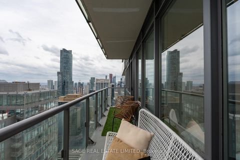 Photo 19 at 4706 - 832 Bay Street, Bay Street Corridor, Toronto