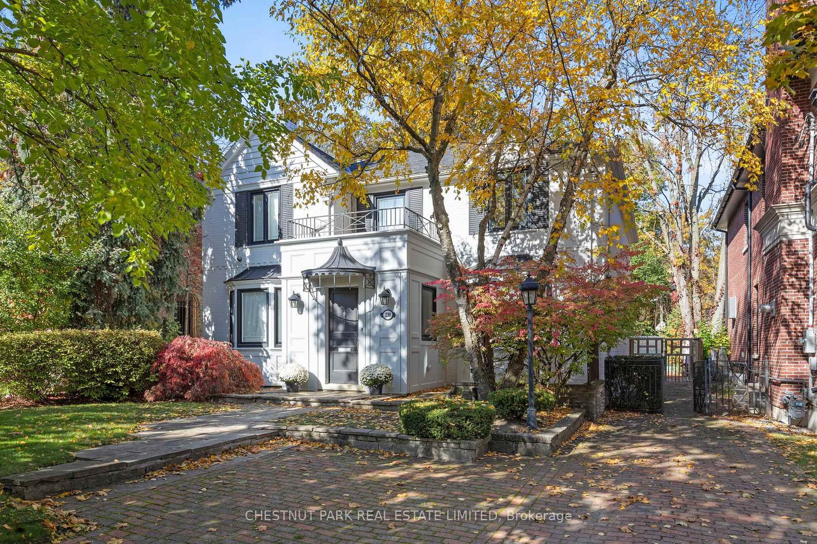 230 Strathallan Wood, Nortown, Toronto 