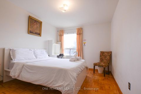 Photo 24 at 22 Mintwood Drive, Steeles, Toronto