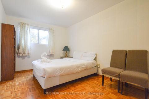 Photo 27 at 22 Mintwood Drive, Steeles, Toronto