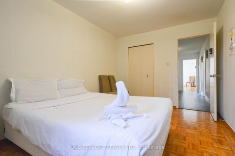 Photo 28 at 22 Mintwood Drive, Steeles, Toronto