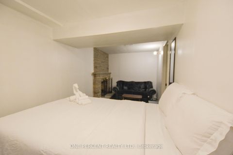 Photo 32 at 22 Mintwood Drive, Steeles, Toronto