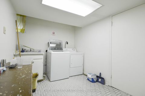 Photo 34 at 22 Mintwood Drive, Steeles, Toronto