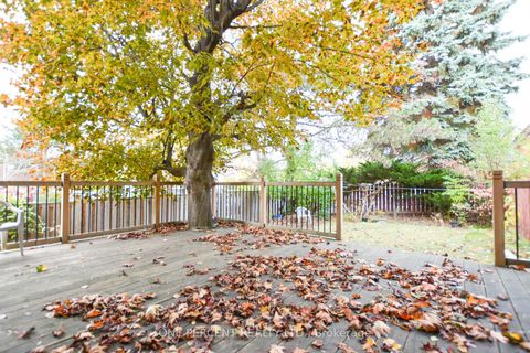 Photo 38 at 22 Mintwood Drive, Steeles, Toronto