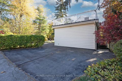 Photo 5 at 42 Chartwell Road, OO Old Oakville, Oakville