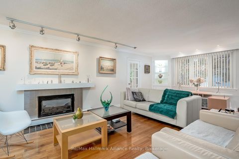 Photo 6 at 42 Chartwell Road, OO Old Oakville, Oakville