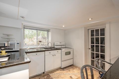 Photo 23 at 42 Chartwell Road, OO Old Oakville, Oakville