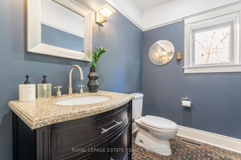 Photo 12 at 6 Bracken Avenue, The Beaches, Toronto