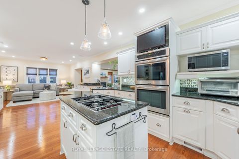 Photo 18 at 6 Bracken Avenue, The Beaches, Toronto