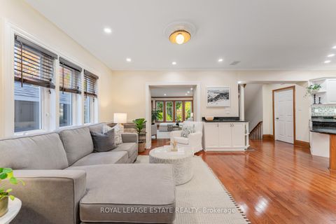 Photo 19 at 6 Bracken Avenue, The Beaches, Toronto