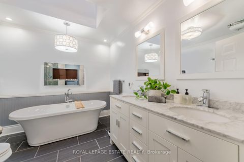 Photo 26 at 6 Bracken Avenue, The Beaches, Toronto