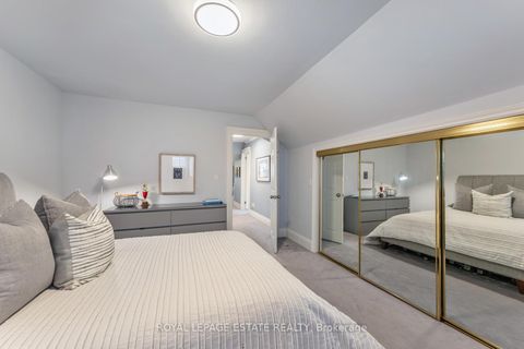 Photo 28 at 6 Bracken Avenue, The Beaches, Toronto