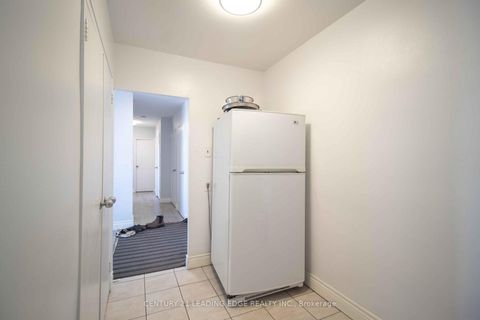 Photo 8 at 703 - 80 Grandravine Drive, York University Heights, Toronto