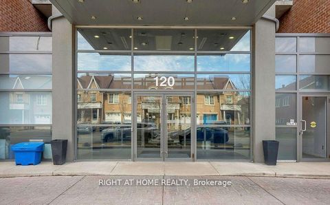 Photo 1 at 628 - 120 Dallimore Circle, Don Mills, Toronto