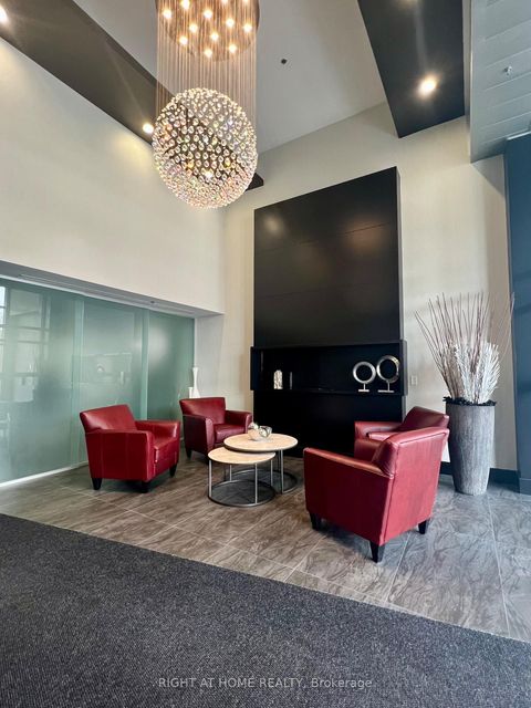 Photo 3 at 628 - 120 Dallimore Circle, Don Mills, Toronto