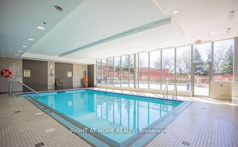 Photo 5 at 628 - 120 Dallimore Circle, Don Mills, Toronto