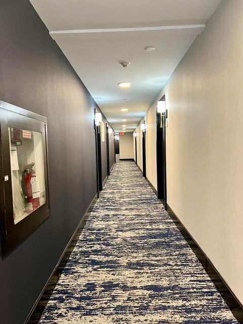 Photo 11 at 628 - 120 Dallimore Circle, Don Mills, Toronto