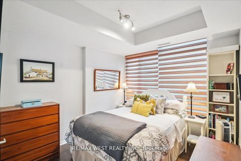 Photo 4 at 324 - 628 Fleet Street, Niagara, Toronto