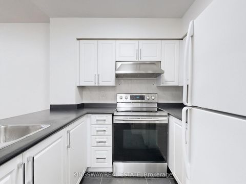 Photo 2 at 1607 - 388 Bloor Street E, Moore Park, Toronto