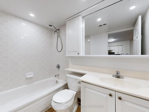 Photo 8 at 1607 - 388 Bloor Street E, Moore Park, Toronto