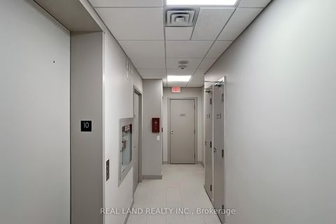 Photo 4 at 1001 - 206 Bloor Street W, Annex, Toronto