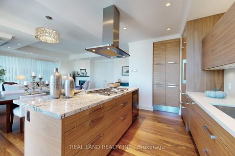 Photo 9 at 1001 - 206 Bloor Street W, Annex, Toronto