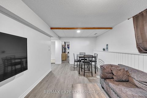 Photo 19 at 945 Nantyr Drive, Alcona, Innisfil