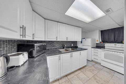 Photo 20 at 945 Nantyr Drive, Alcona, Innisfil