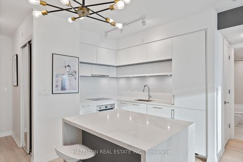 Photo 11 at 1109 - 99 Foxbar Road, St. Clair, Toronto