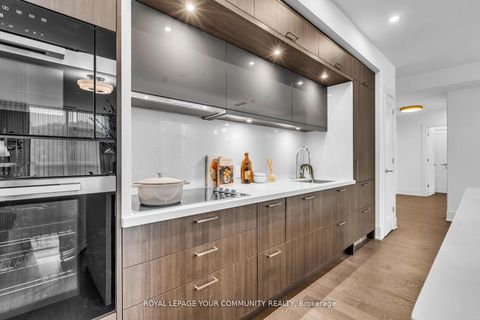 Photo 15 at 101 - 10 Inn on the Park Drive, Don Mills, Toronto