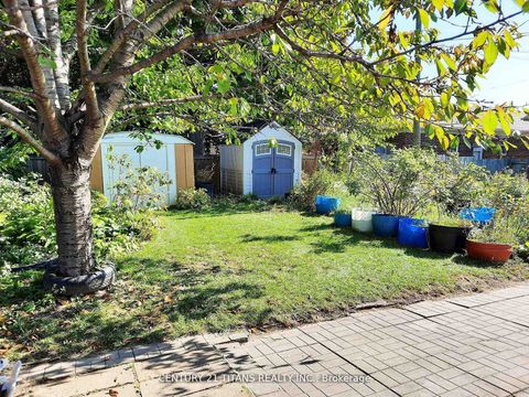 Photo 27 at 3 Saugeen Crescent, Kennedy Park, Toronto