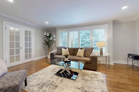 Photo 3 at 31 Mark Street, Aurora Village, Aurora