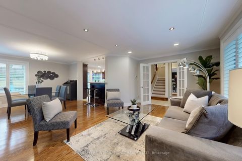 Photo 4 at 31 Mark Street, Aurora Village, Aurora