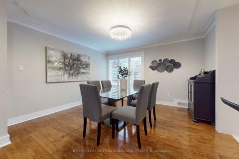 Photo 5 at 31 Mark Street, Aurora Village, Aurora