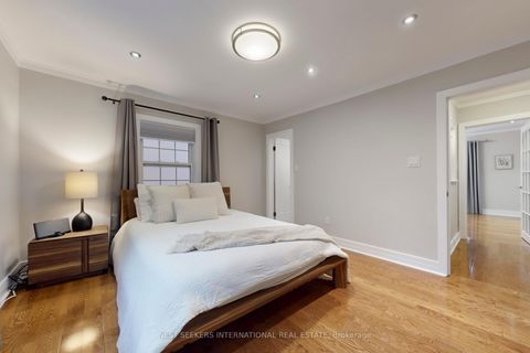 Photo 12 at 31 Mark Street, Aurora Village, Aurora